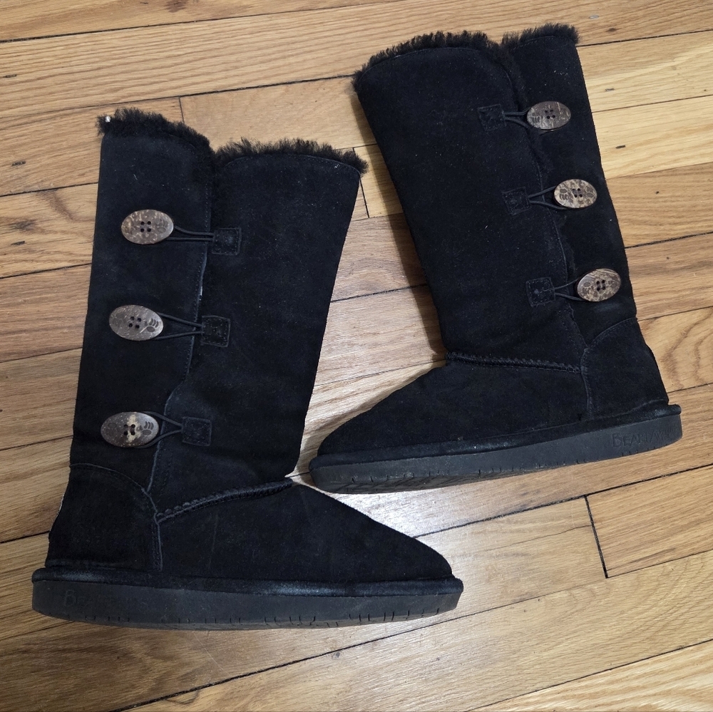 Bearpaw Toggle Boots